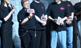 韩红事件6个人受影响！3人口碑暴增、2人被骂惨、只有她最无辜！